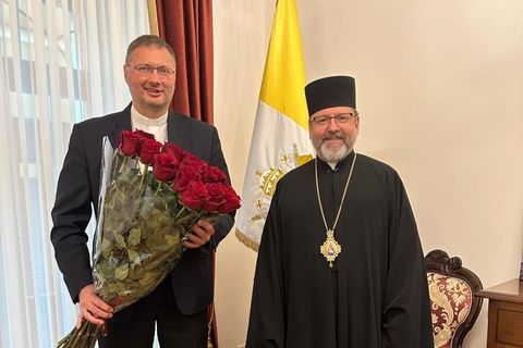 The Head of the UGCC congratulated the Apostolic Nuncio to Ukraine on his 50th birthday, stating, “Your ministry is characterized by great love for our people”
