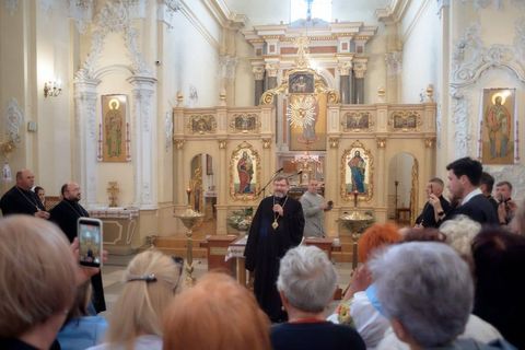 «Хто вірить в Бога — вірить у наше світле майбутнє», — Глава УГКЦ на парафії в Кам’янці-Подільському