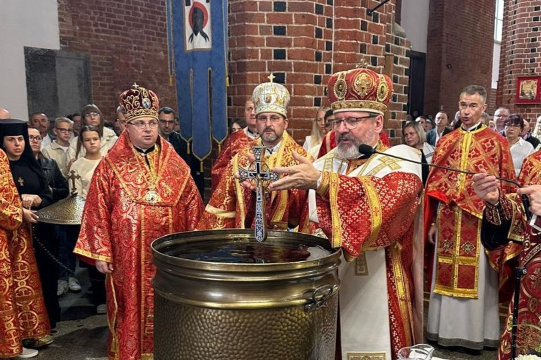 «Немає польського, українського чи грецького хреста. Є один — Господній», — Глава УГКЦ на Воздвиження у Вроцлаві