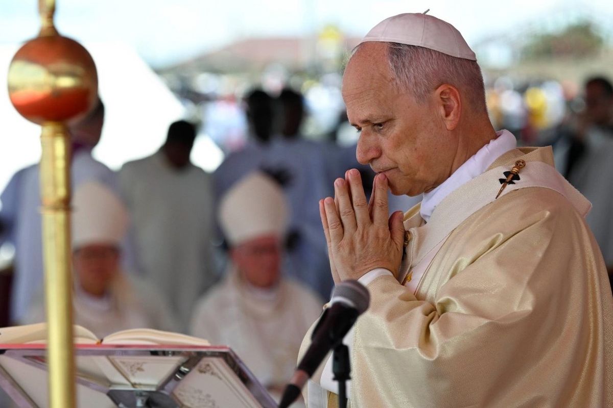 Durante il suo viaggio in Africa, il Papa ha ricordato l’Ucraina: prego per un popolo che soffre