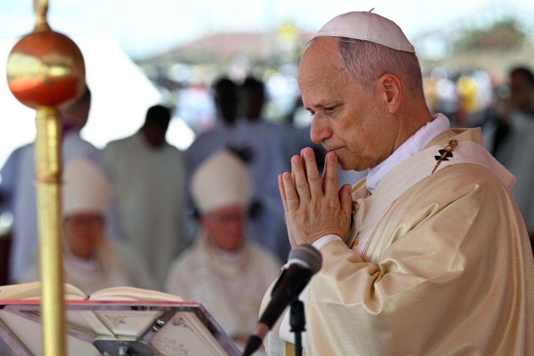 Durante il suo viaggio in Africa, il Papa ha ricordato l’Ucraina: prego per un popolo che soffre