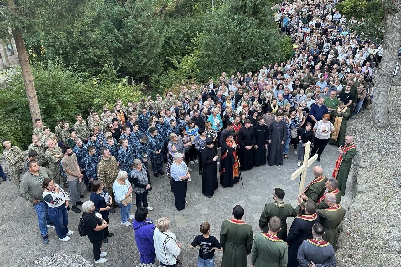У Зарваниці відбулося Всеукраїнське військове паломництво У Зарваниці відбулося Всеукраїнське військове паломництво