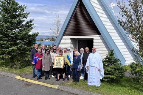 Українці в Ісландії вперше відсвяткували свято Матері Божої Неустанної Помочі