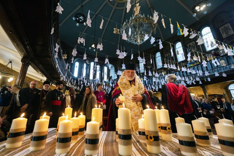 Британські лідери помолилися за мир в Україні в катедральному соборі Пресвятої родини в Лондоні