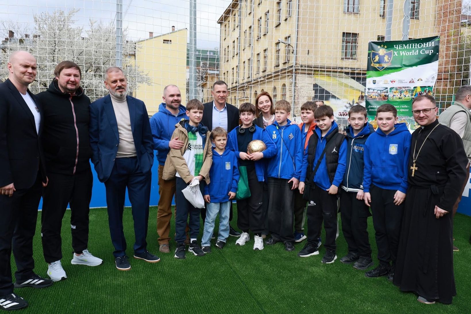 У Львові відкрили перший в&nbsp;Україні майданчик &laquo;FIFA Arena&raquo; для дітей Центру опіки сиріт