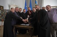 У Львові урочисто погасили поштову марку до&nbsp;25-річчя візиту святого Івана Павла ІІ&nbsp;в&nbsp;Україну