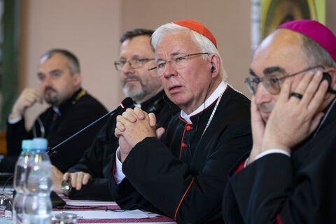 Архиєпископ Франц Лакнер на Синоді: «Як християни, маємо подбати про те, щоб солідарність з Україною не згасала, але утверджувалася»