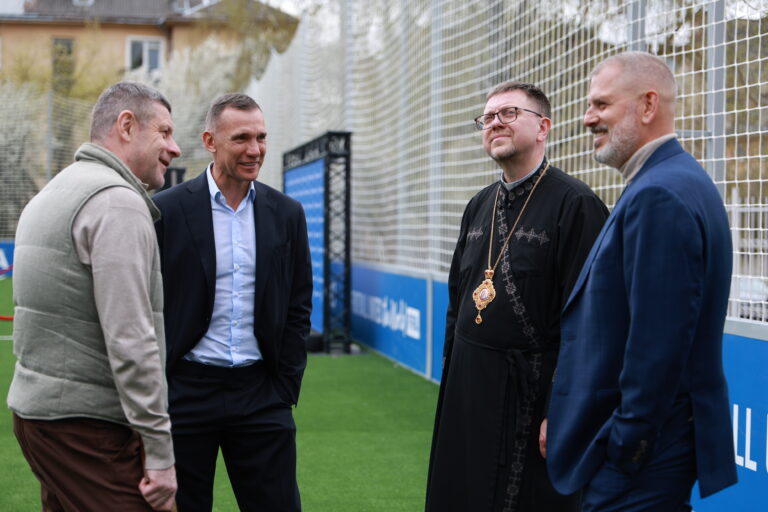 У Львові відкрили перший в&nbsp;Україні майданчик &laquo;FIFA Arena&raquo; для дітей Центру опіки сиріт