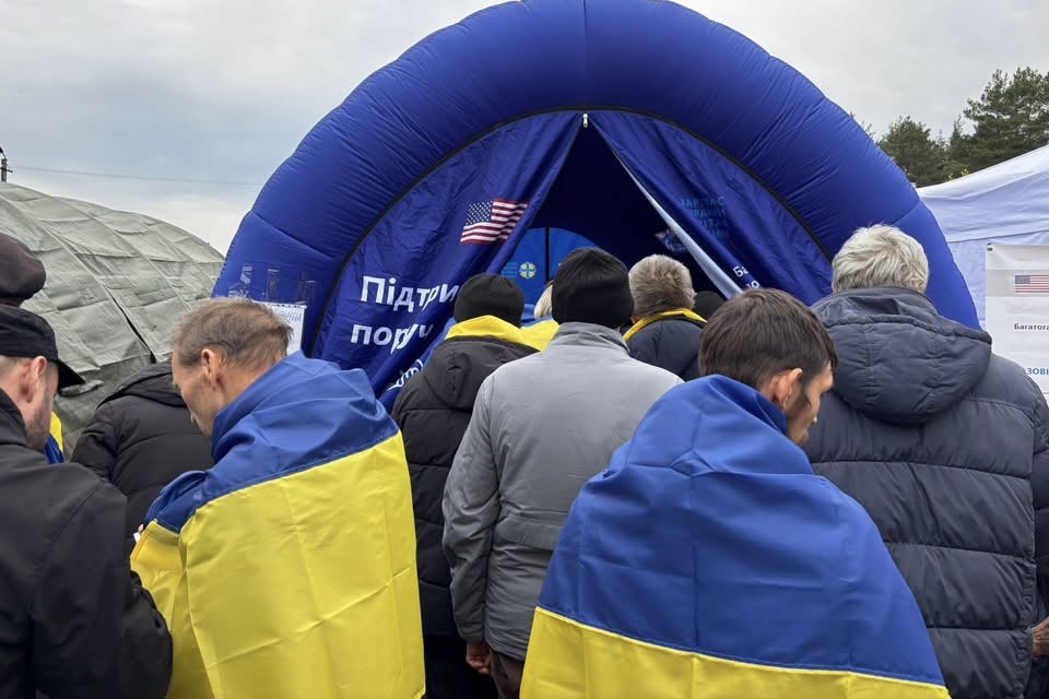 Карітас України та&nbsp;Карітас Чернігів зустріли евакуйованих жителів Олешок на&nbsp;кордоні з&nbsp;Білоруссю