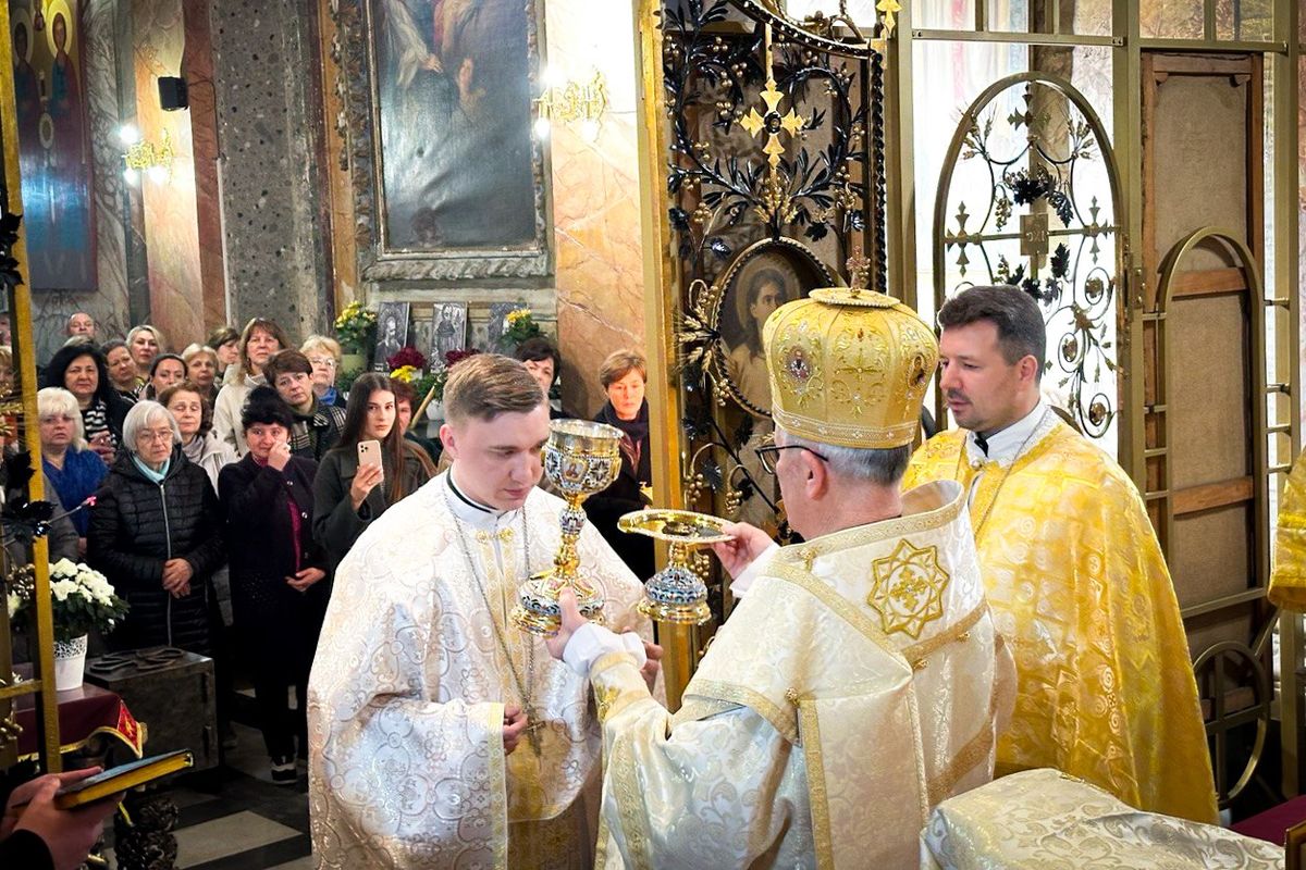 Апостольський екзарх для українців в Італії рукопоклав нового священника