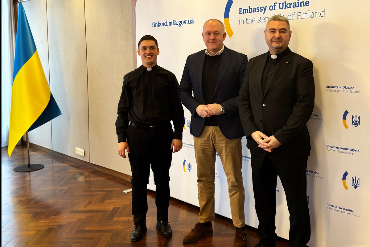 У Фінляндії відбулася зустріч представників УГКЦ із послом України Михайлом Видойником