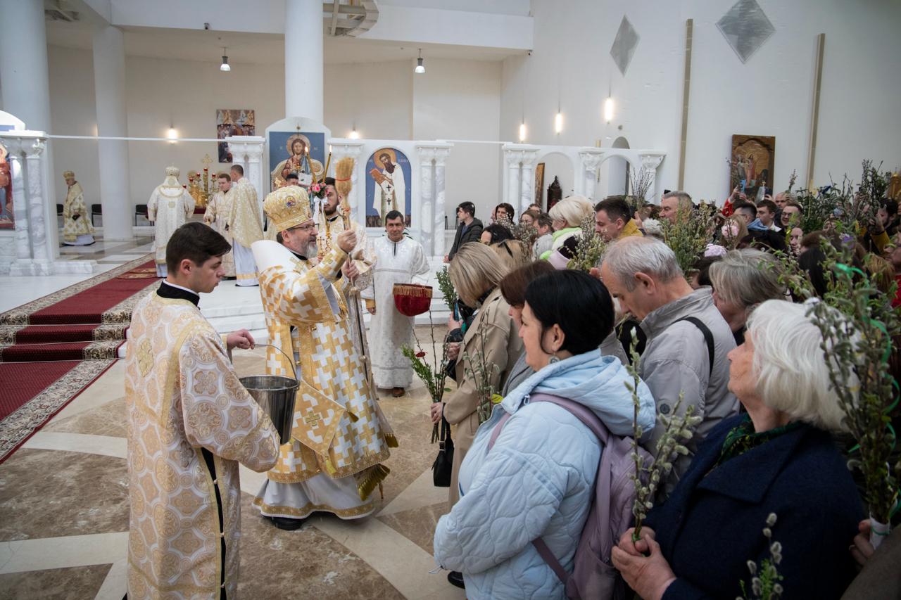 &laquo;Немає іншого Спасителя, як&nbsp;тільки Ісус Христос. У&nbsp;ньому&nbsp;&mdash; твоє життя і&nbsp;Воскресіння&raquo;,&nbsp;&mdash; Глава УГКЦ у&nbsp;Вербну неділю