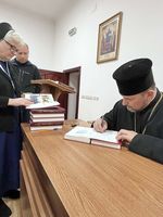 «У Любові та Правді»: Владика Михайло Бубній підсумував 10 років служіння у своїй книзі