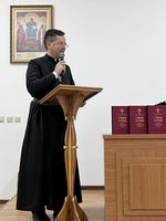 «У Любові та Правді»: Владика Михайло Бубній підсумував 10 років служіння у своїй книзі