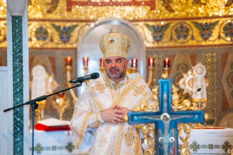 «Прагну й надалі разом із вами продовжувати цей шлях до неба», — у Римі молитовно відзначили ювілеї владики Григорія Комара
