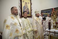 «Я повезу ваші прохання до серця Католицької Церкви», — владика Микола Бичок у Славутичі до родичів полонених