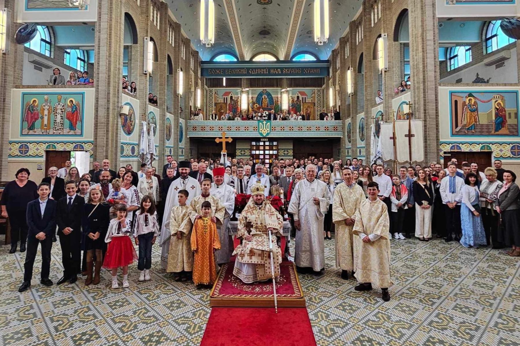 Владика Микола Бичок очолив Різдвяну Літургію у катедральному храмі в Мельбурні