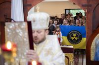 «Я повезу ваші прохання до серця Католицької Церкви», — владика Микола Бичок у Славутичі до родичів полонених