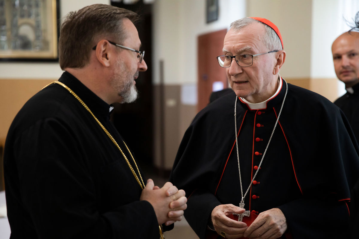 Cardinals Pietro Parolin and Kurt Koch Meet with the Bishops of the UGCC Synod