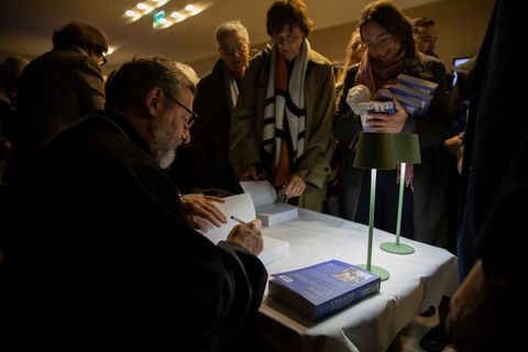 У Парижі презентували французьке видання щоденних звернень Блаженнішого Святослава 