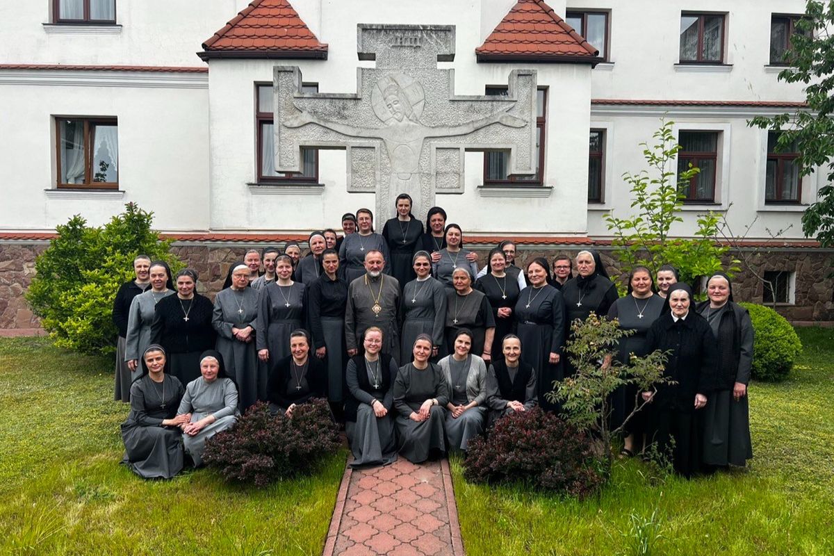 «Милосердя — дар Христа. Ми покликані нести його туди, де багато болю і страждання»: дорога служіння сестер милосердя святого Вінкентія