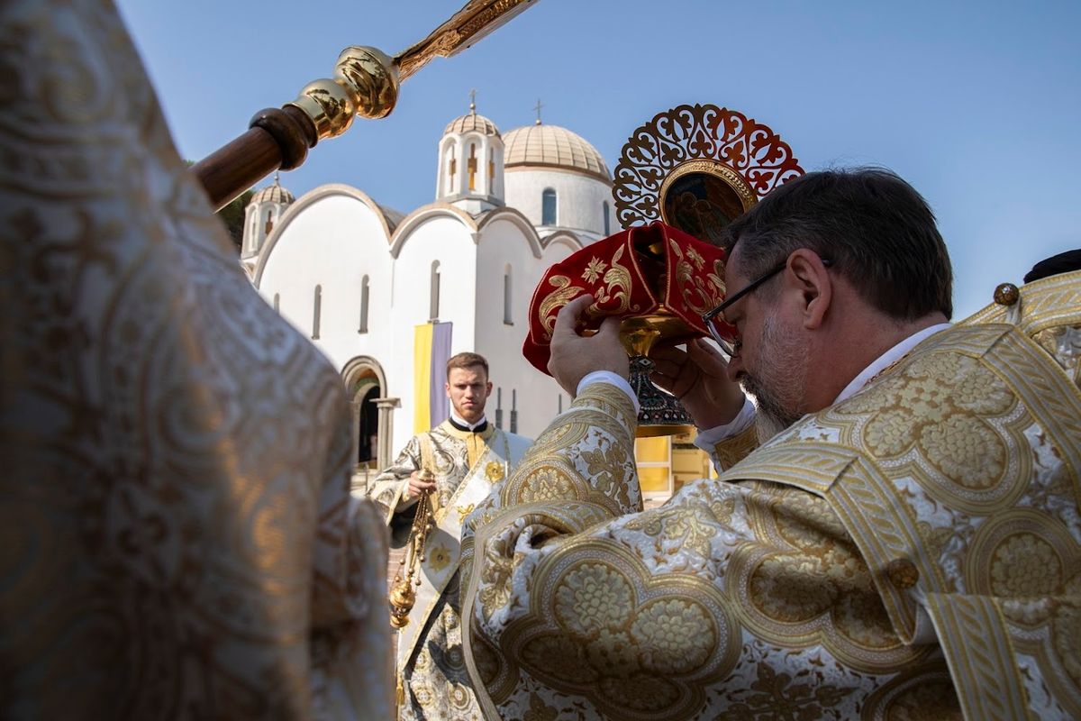His Beatitude Sviatoslav Brings Relics of St. Volodymyr to St. Sophia Cathedral in Rome