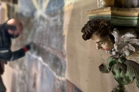 У храмі УГКЦ на Тернопільщині виявили унікальні розписи початку ХХ століття