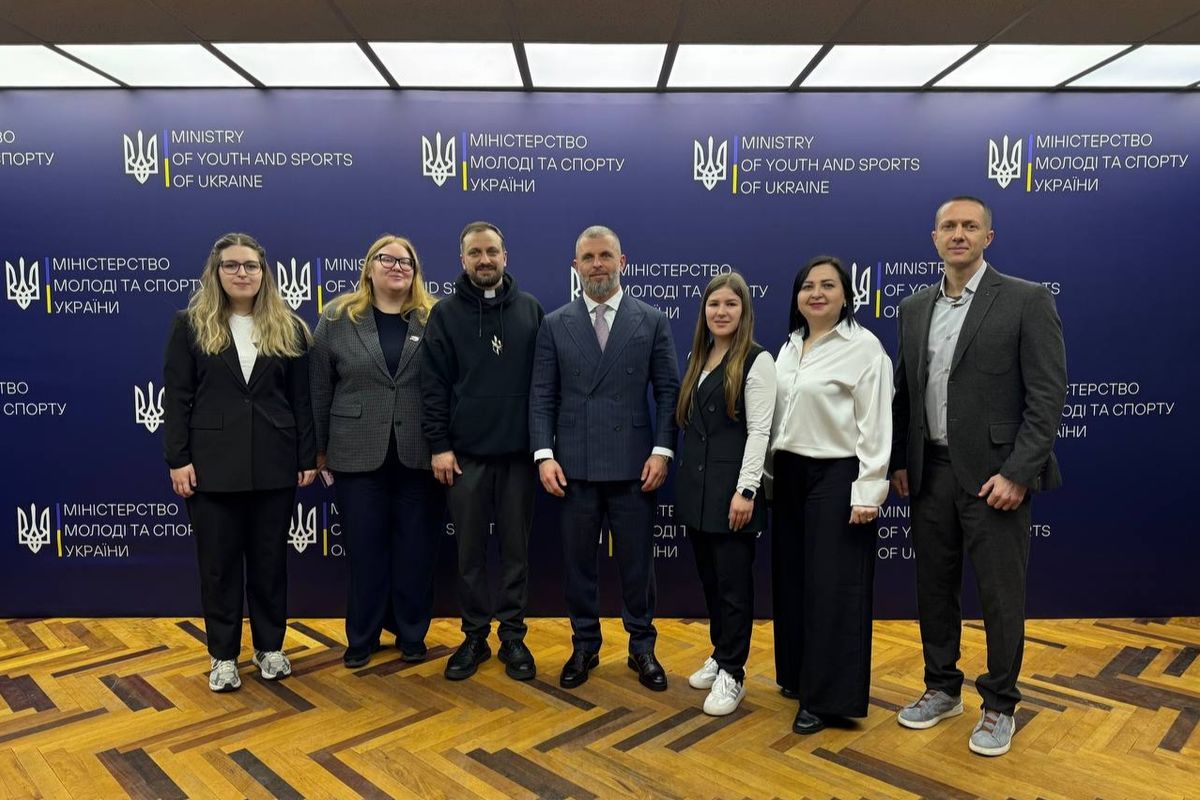 Команда Патріаршої комісії УГКЦ у справах молоді зустрілася з Міністром молоді та спорту України