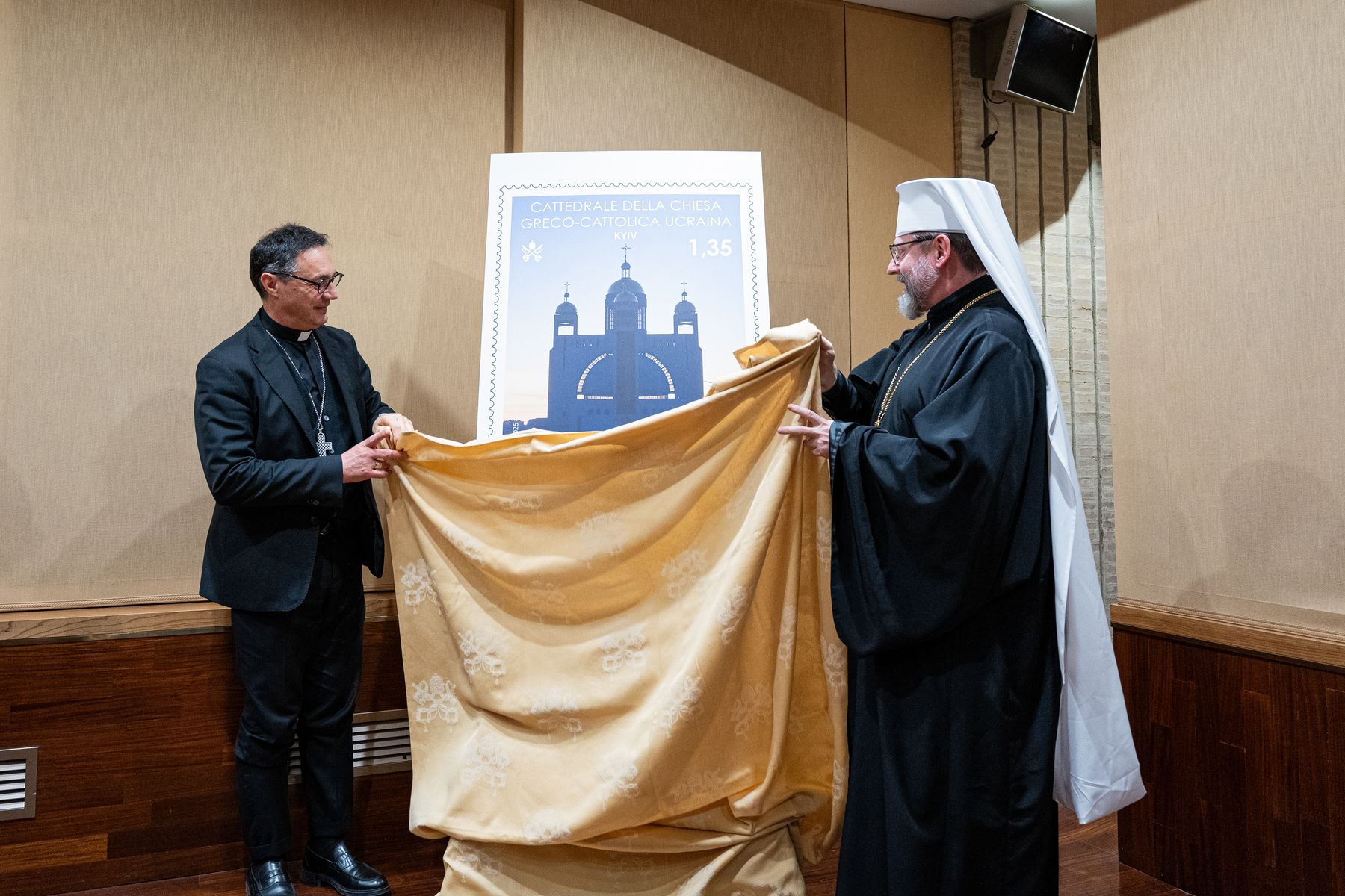У Ватикані відбулося символічне погашення марки та презентація буклету, присвячених УГКЦ