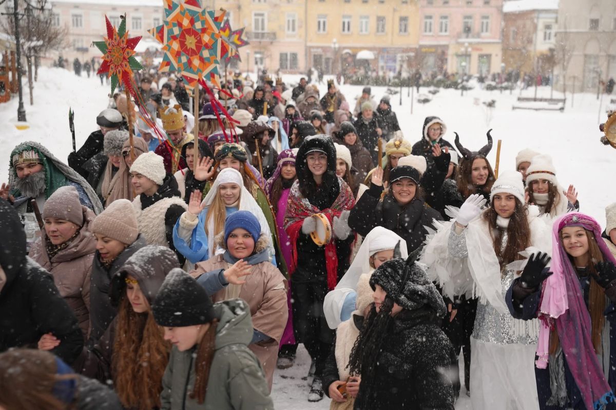 На фестивалі «Різдвяна зірка» у Дрогобичі зібрали 300 тисяч гривень для військових