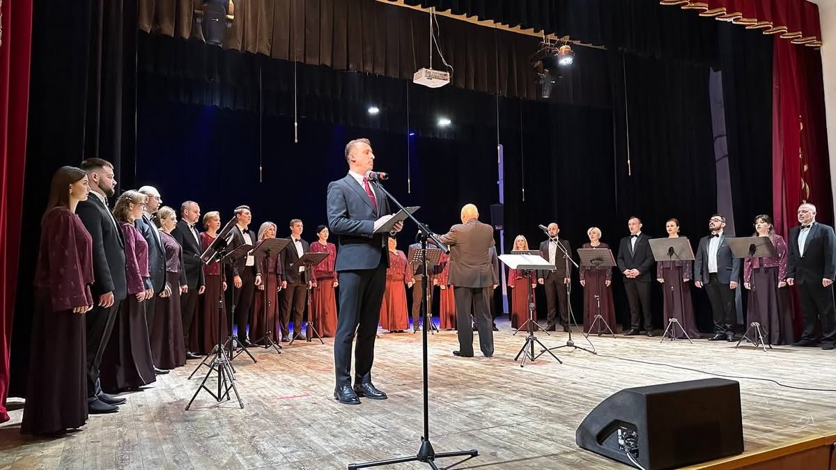 У Тернопільсько-Зборівській архиєпархії відзначили митців, священників та науковців відзнакою Патріарха Йосифа Сліпого У Тернопільсько-Зборівській архиєпархії відзначили митців, священників та науковців відзнакою Патріарха Йосифа Сліпого