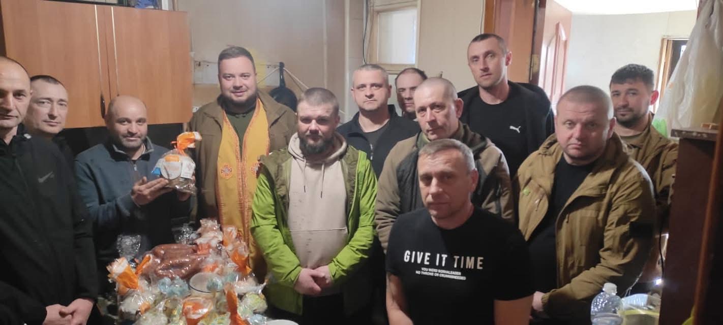 Великдень на&nbsp;передовій: владика Богдан Манишин відвідав українських захисників