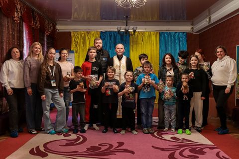 The Exarch of Kharkiv Prayed with Children Deprived of Parental Care