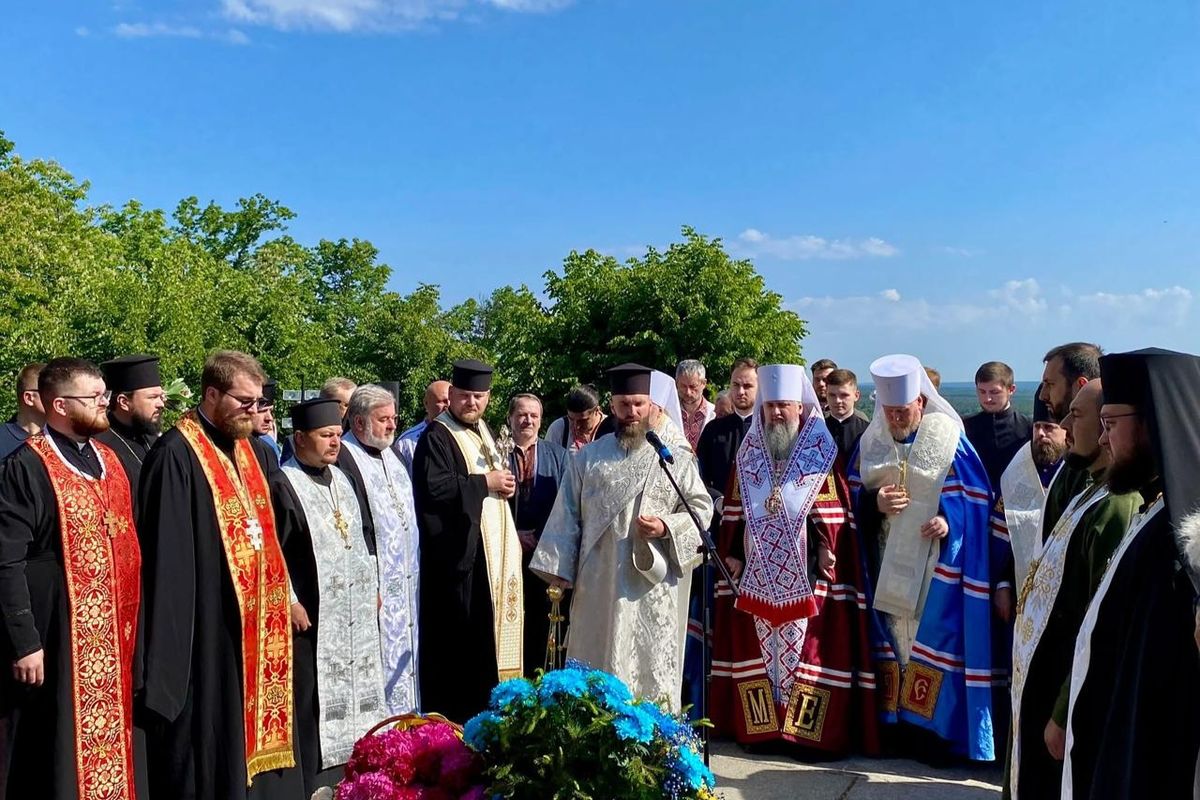 У Каневі відзначили 164-ту річницю перепоховання Тараса Шевченка та відкрили Успенський собор
