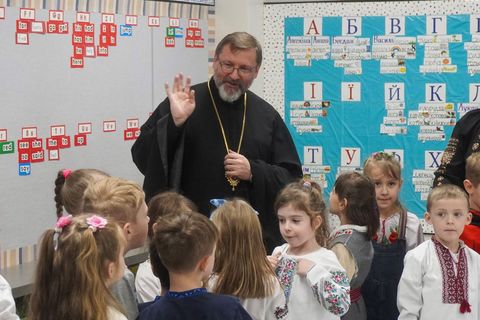 «Молитва дитини відкриває небо»: Блаженніший Святослав закликає дітей до щомісячної молитви за мир в Україні