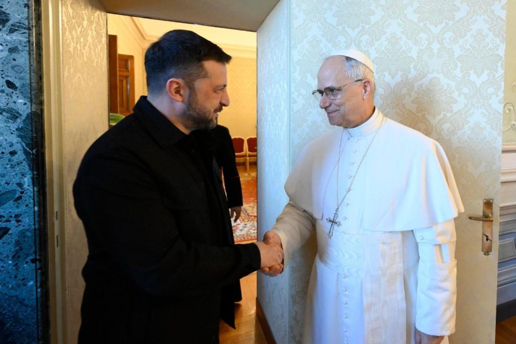Pope meets with President of Ukraine