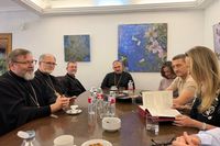 &laquo;Щоб наші люди не&nbsp;відчужилися від Батьківщини&raquo;: Постійний Синод УГКЦ зустрівся з&nbsp;Послом України в&nbsp;Іспанії