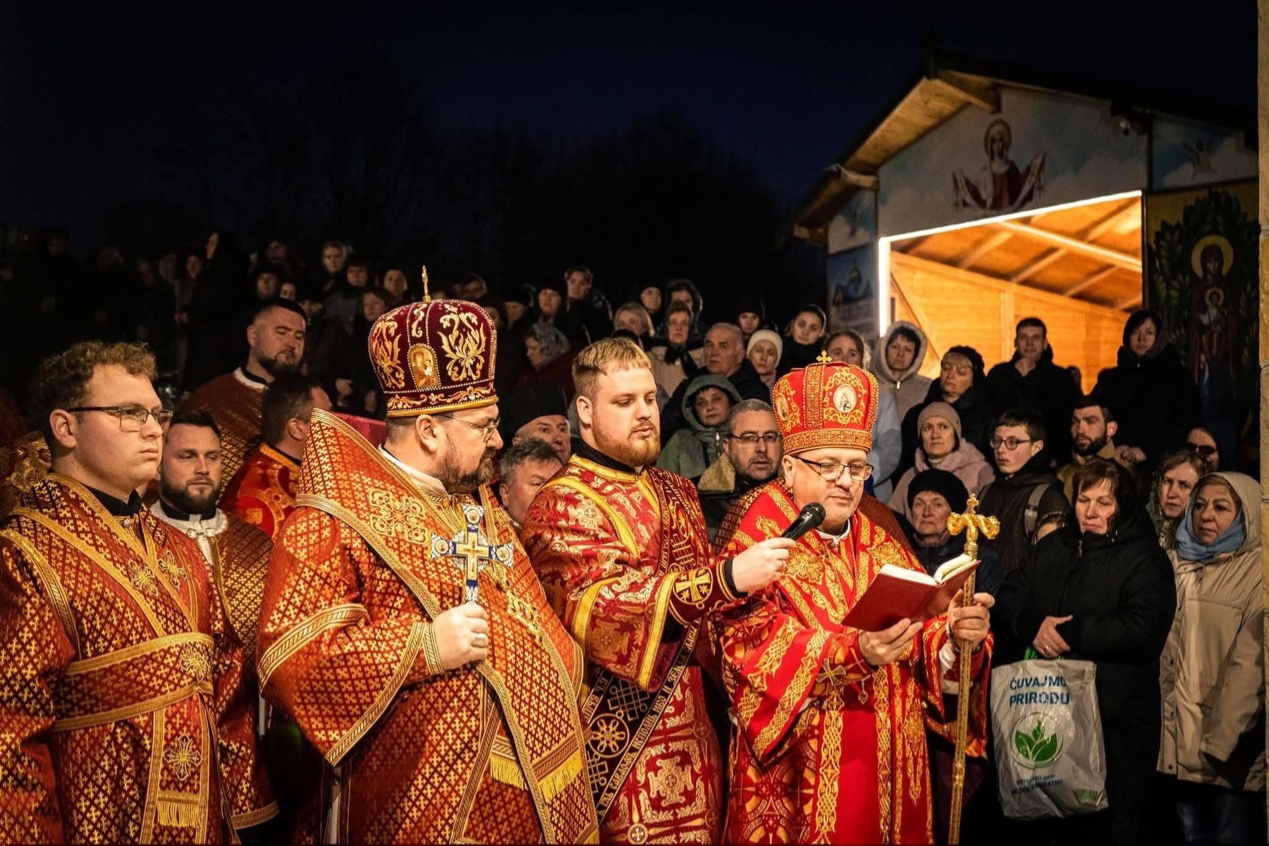 У Товмачику відбулися проща та молитовні чування за участі військових, волонтерів і родин загиблих захисників