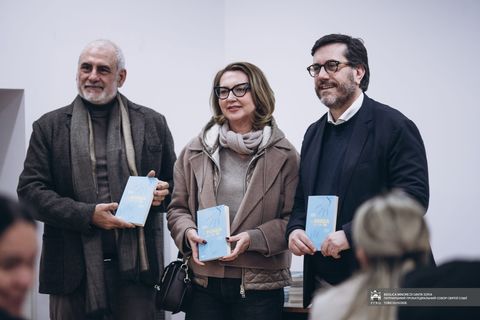 У Римі презентували книгу журналіста та віцепрезидента UNICEF Italia Андреа Якоміні про війну в Україні