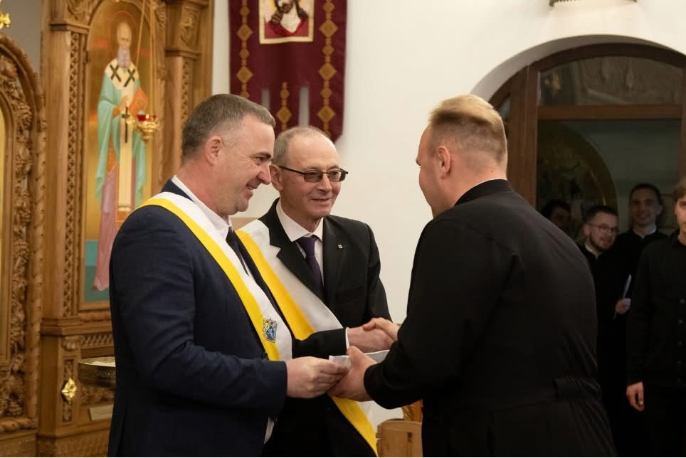 Десять семінаристів Київської духовної семінарії отримали стипендії від Лицарів Колумба