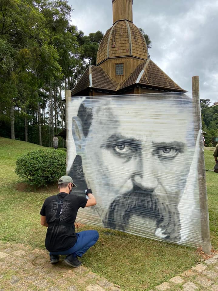 Ікони, що «перетнули» океан: як Львів і Куритибу поєднав почерк українського митця Ікони, що «перетнули» океан: як Львів і Куритибу поєднав почерк українського митця