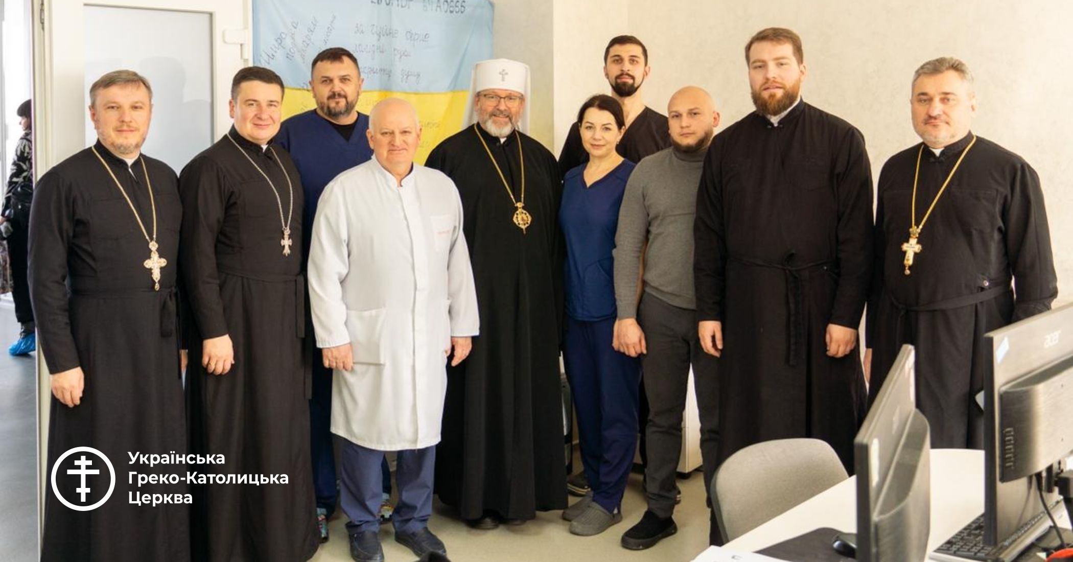 Глава УГКЦ передав допомогу військовій лікарні в Черкасах