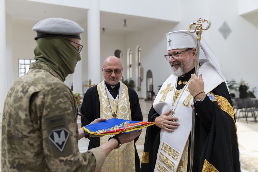 Глава УГКЦ освятив мотиваційні прапори для окремих центрів Сил спеціальних операцій ЗСУ