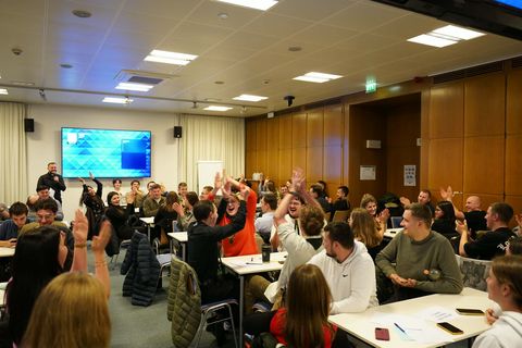 У Люксембурзі інтелектуальна гра «Толку з глузду» об’єднала молодь Паризької єпархії