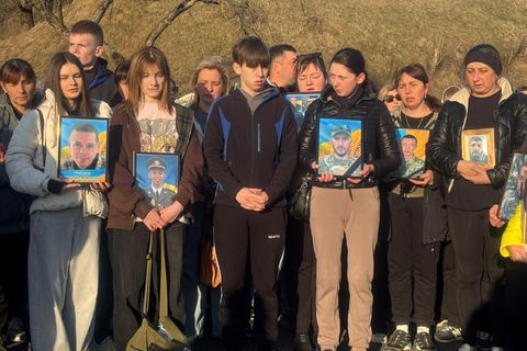 На Старосамбірщині відбулася Хресна дорога за участі родин полеглих захисників України