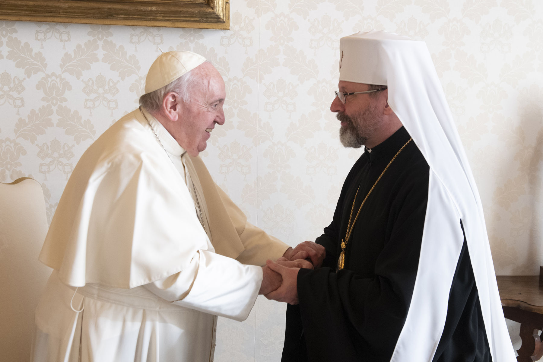«Я є поруч з українським народом», — Папа Франциск до Блаженнішого Святослава