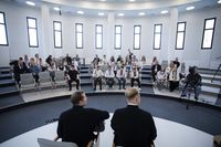 У Києві відбувся перший урочистий випуск катехитичної онлайн-школи «Промінь світла»