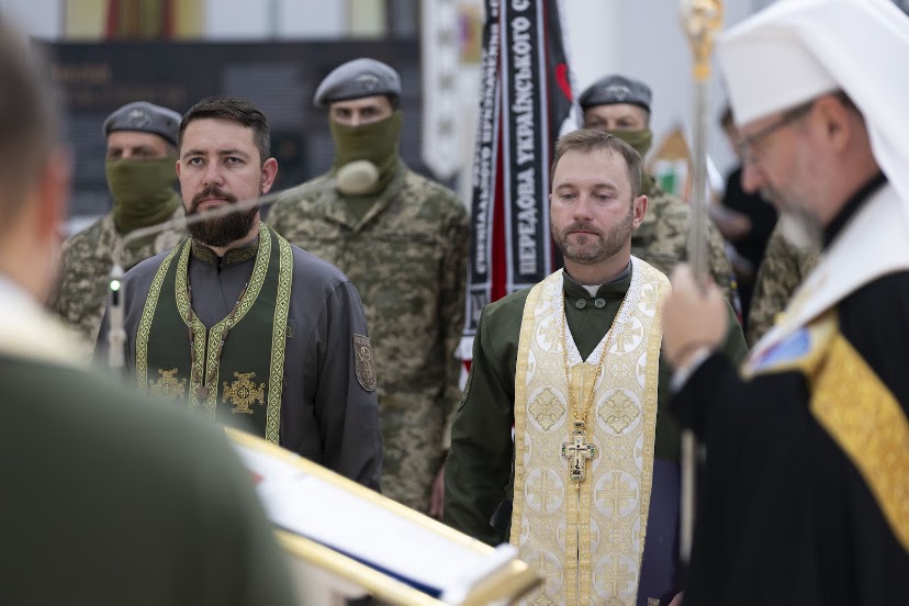 Глава УГКЦ освятив мотиваційні прапори для окремих центрів Сил спеціальних операцій ЗСУ