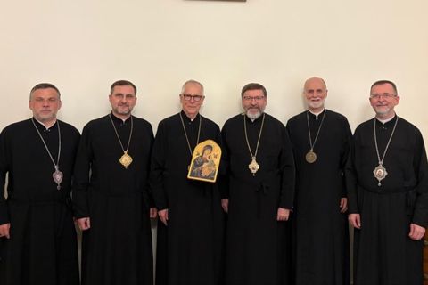 Члени Постійного Синоду УГКЦ висловили вдячність владиці Діонісієві Ляховичу за багатолітнє служіння