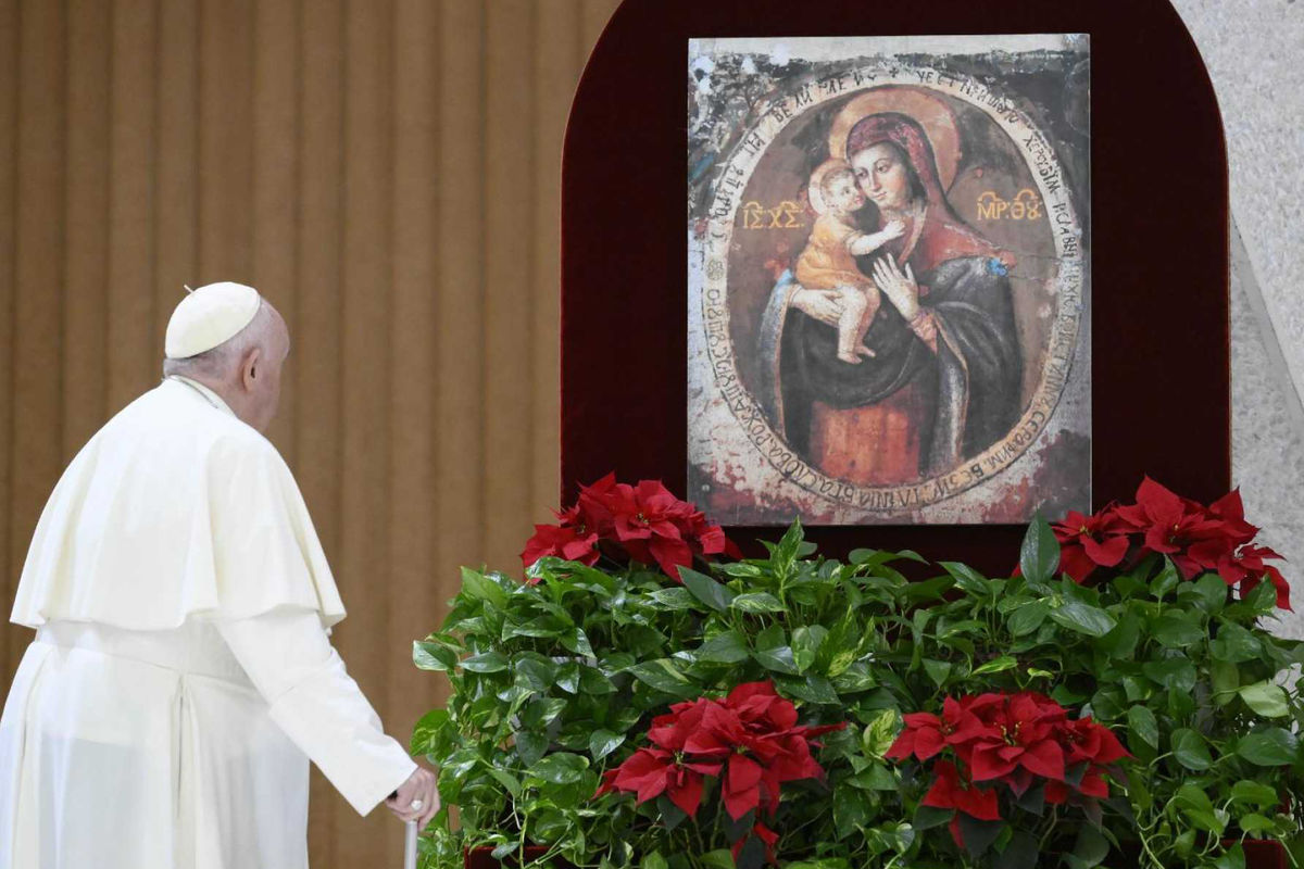 Папа Франциск: «Виражаймо близькість українцям, що зазнають жорстоких страждань»